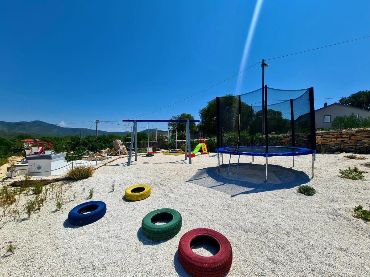 Villa House Camellia With Fenced Pool And Playground Blizna Donja Exterior foto